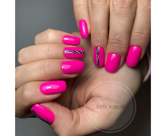 Зображення 5 Гель-лак Komilfo Deluxe Series D174 яскравий насичений трохи темно-рожевий, неоновий, 8 мл, Об'єм (мл, г): 8, Колір: 174