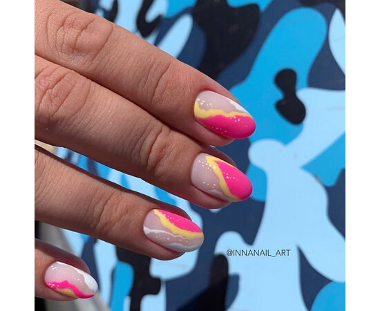 Зображення 4 Гель-лак Komilfo Deluxe Series D174 яскравий насичений трохи темно-рожевий, неоновий, 8 мл, Об'єм (мл, г): 8, Колір: 174