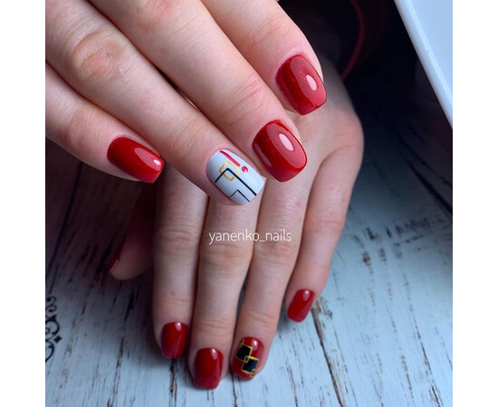 Зображення 5 Гель-лак Komilfo Deluxe Series D305 червоний з блискітками, 15 мл, Об'єм (мл, г): 15, Колір: 305