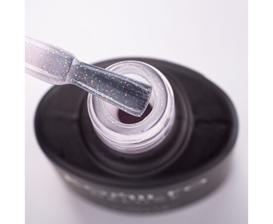 Зображення 2 Гель-лак напівпрозорий Komilfo Moon Crush 003 молочно-рожевий, золоті блискітки, 8 мл, Об'єм (мл, г): 8, Колір: 003