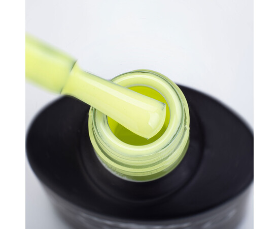 Зображення 2 Гель-лак Komilfo Deluxe Series D194 блідо-жовтий, емаль, 8 мл, Об'єм (мл, г): 8, Колір: 194