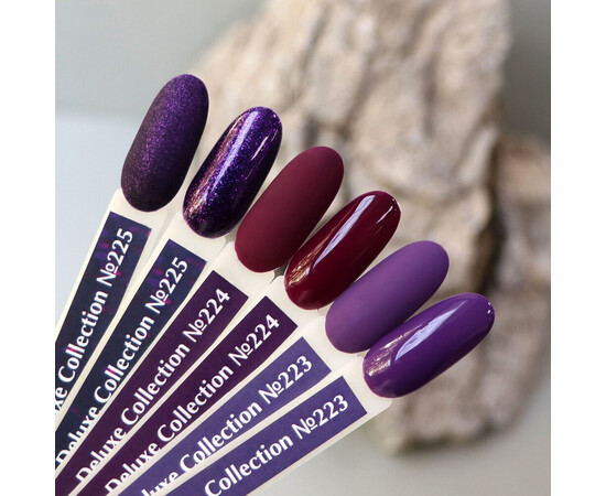 Зображення 3 Гель-лак Komilfo Deluxe Series D225 синьо-фіолетовий з рожевим мікроблеском, 8 мл, Об'єм (мл, г): 8, Колір: 225