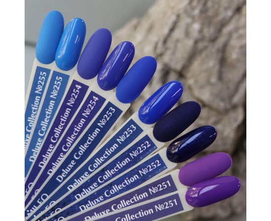 Зображення 3 Гель-лак Komilfo Deluxe Series D252 темно-синій, мікроблиск, 8 мл, Об'єм (мл, г): 8, Колір: 252