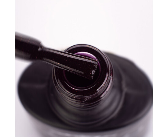 Зображення 2 Гель-лак Komilfo Deluxe Series D301 чорно-бордовий з мікроблиском, 8 мл, Об'єм (мл, г): 8, Колір: 301