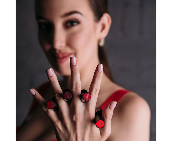 Изображение 6 Гель-лак Komilfo Rior Collection 001 классический красный, эмаль, 8 мл, Объем (мл, г): 8, Цвет: 001