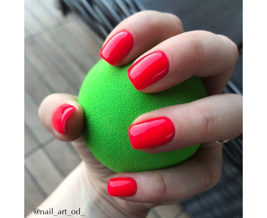 Зображення 2 Гель-лак неоновий Komilfo DeLuxe Series N001 насичений яскраво-рожевий, 8 мл, Об'єм (мл, г): 8, Колір: 001