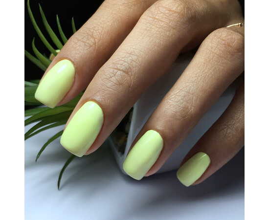 Зображення 5 Гель-лак Komilfo Deluxe Series D194 блідо-жовтий, емаль, 8 мл, Об'єм (мл, г): 8, Колір: 194