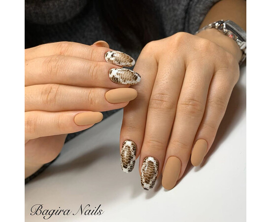 Зображення 4 Гель-лак Komilfo Deluxe Series D214 молочно-карамельний, емаль, 8 мл, Об'єм (мл, г): 8, Колір: 214