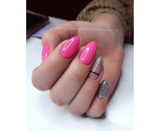 Зображення 5 Гель-лак Komilfo Deluxe Series D261 яскравий рожевий, емаль, 8 мл, Об'єм (мл, г): 8, Колір: 261