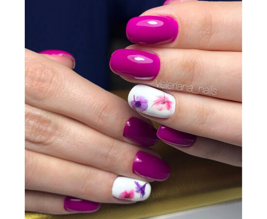 Зображення 4 Гель-лак Komilfo Deluxe Series D264 малинова фуксія, емаль, 8 мл, Об'єм (мл, г): 8, Колір: 264