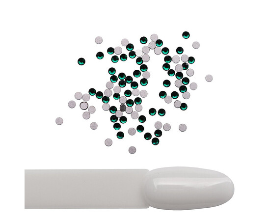 Изображение 2 Стразы Komilfo Emerald, размер 6, 100 шт, Цвет: Emerald 6